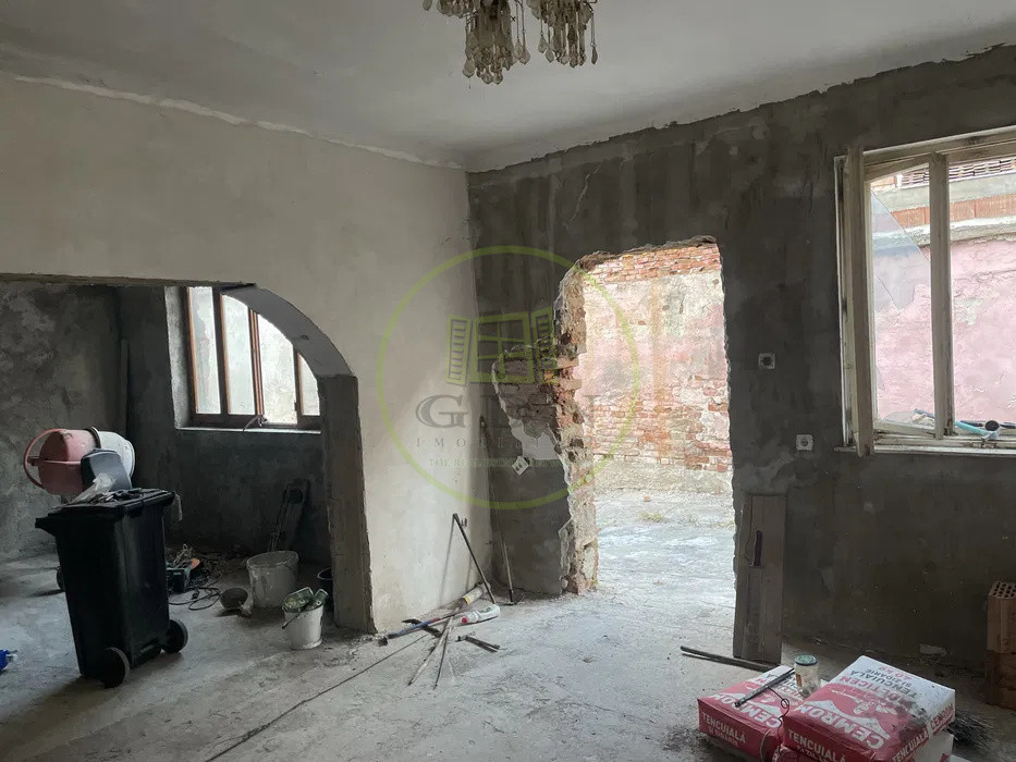Casă individuală de renovat complet • Turnișor • 120 mp utili • 475 mp teren