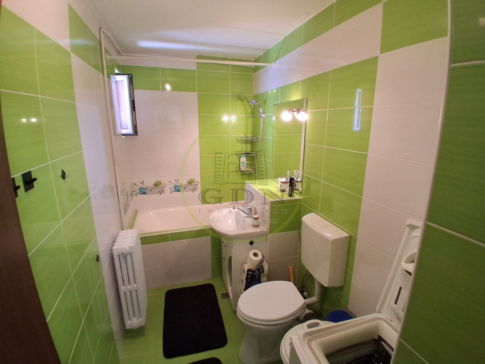Închiriere ap. cu 3 cam., 72 mp. + parcare, Mănăștur
