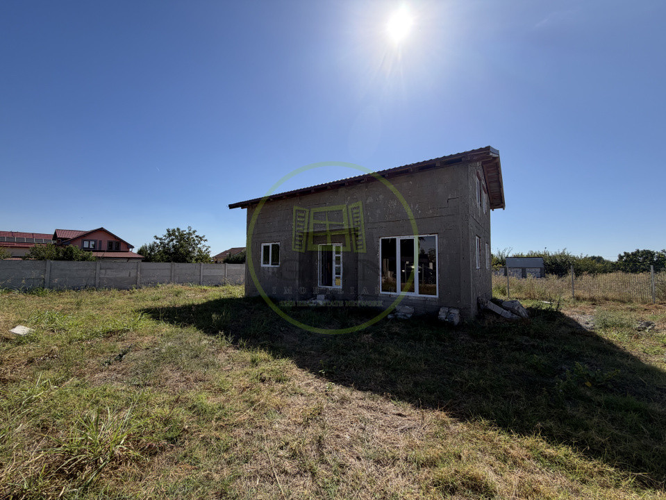 Casa P+M, 126mp utili, 437mp teren, sat Malu Mare