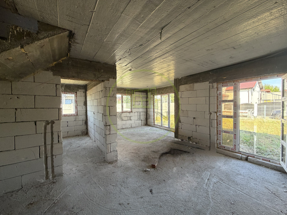 Casa P+M, 126mp utili, 437mp teren, sat Malu Mare