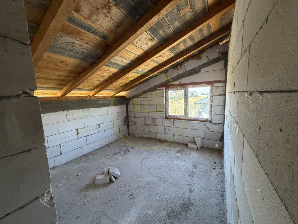 Casa P+M, 126mp utili, 437mp teren, sat Malu Mare