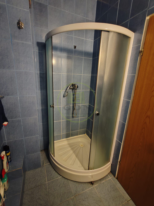 Apartament spațios cu 3 camere, decomandat – 90 mp Ștrand.