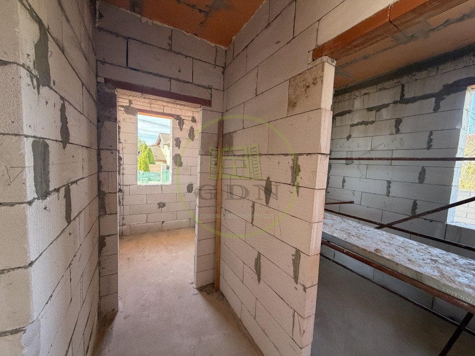 Casa la rosu pe  parter, 133mp utili, anexa 39mp, Carcea, zona profi