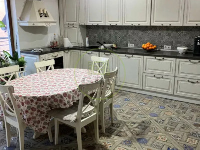 Apartament premium la casa de vanzare 5 camere zona bld. Victoriei! 