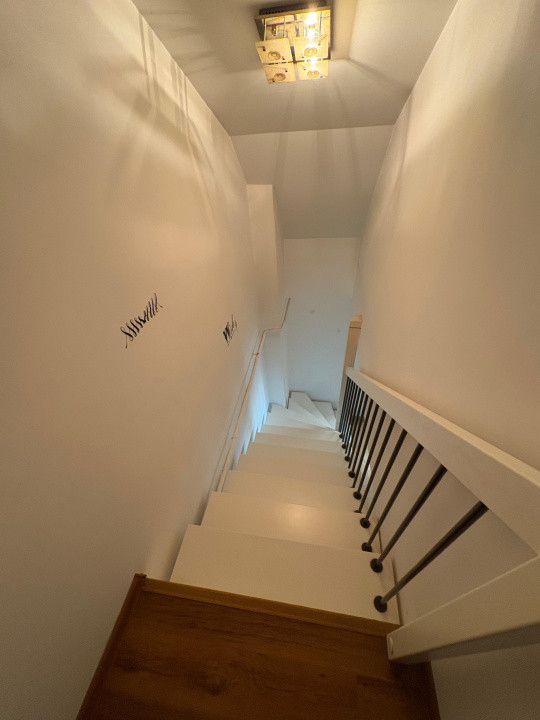 Apartament de vânzare 4 camere  | 100mp| - zona Ștrand