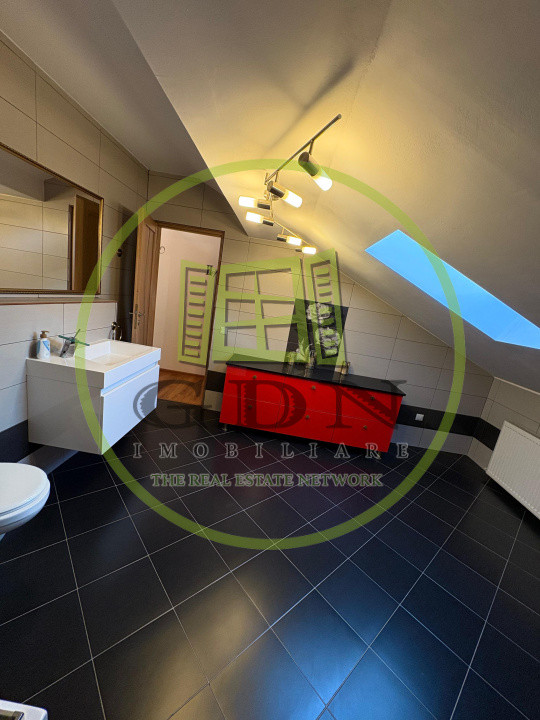 Apartament de vânzare 4 camere-2 bai   | 100mp| - zona Ștrand