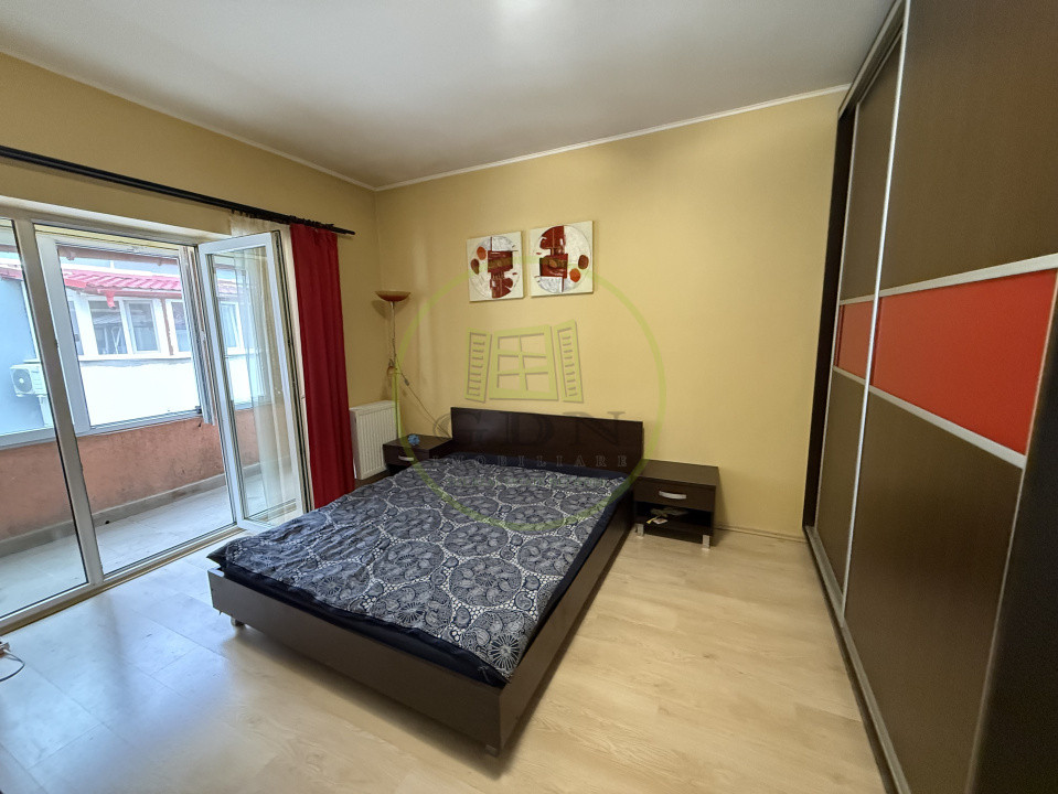 De închiriat - Ap. 4 camere, curte comună, Florești, 90 mp.