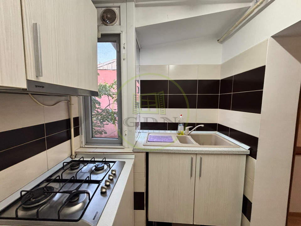 Apartament 3 camere, 70mp, cartier 1 Mai , zona Fabrica de Confectii