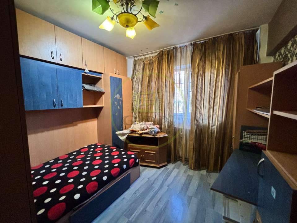 Apartament 4 camere, 64 mp, cartier Lapus, zona Electroputere Mall