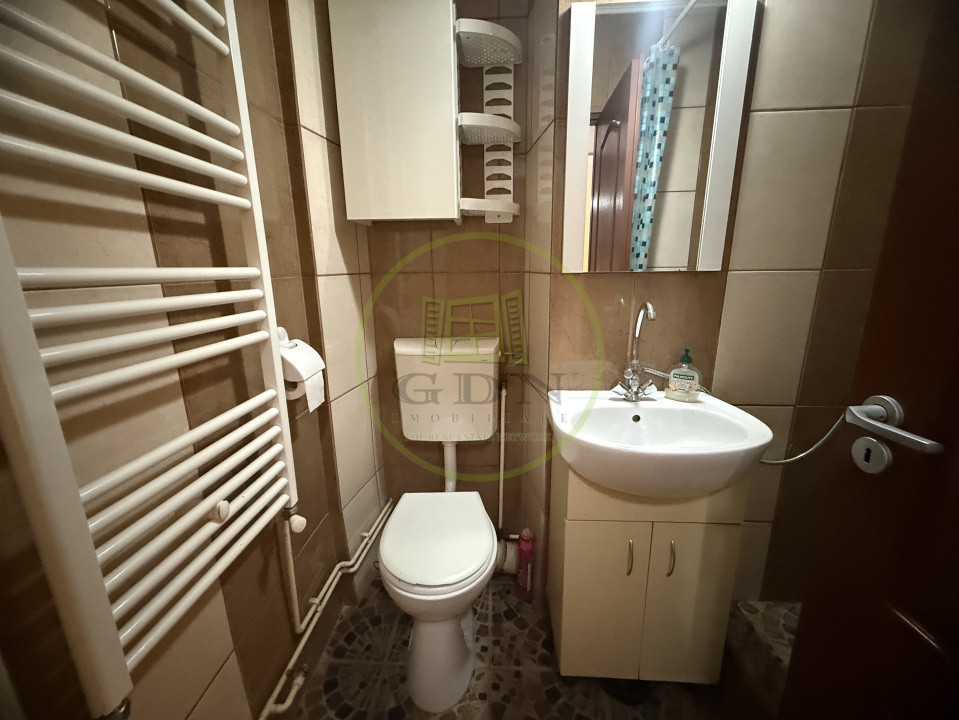 Apartament 3 camere, 49.75 mp, cartier Craiovița Nouă, zona Orizont 