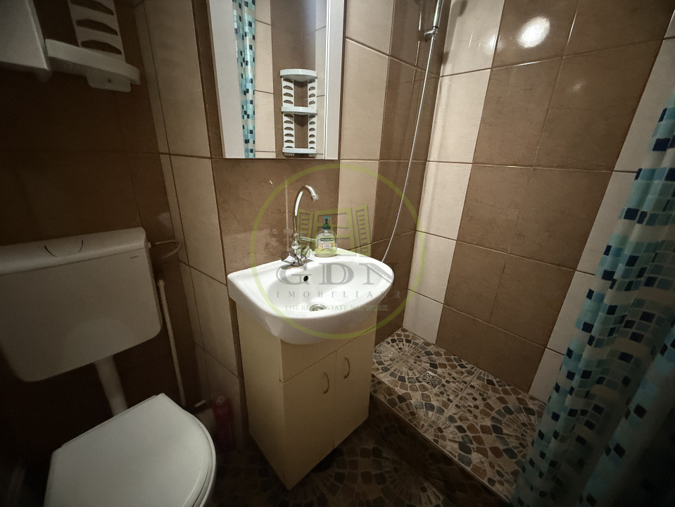 Apartament 3 camere, 49.75 mp, cartier Craiovița Nouă, zona Orizont 