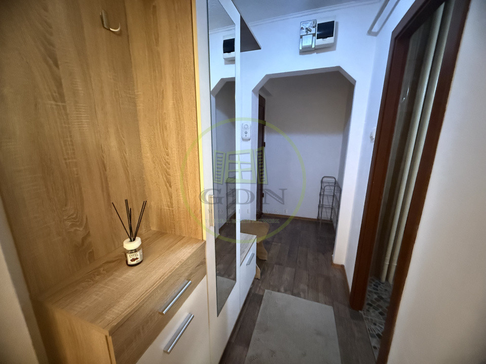 Apartament 3 camere, 49.75 mp, cartier Craiovița Nouă, zona Orizont 