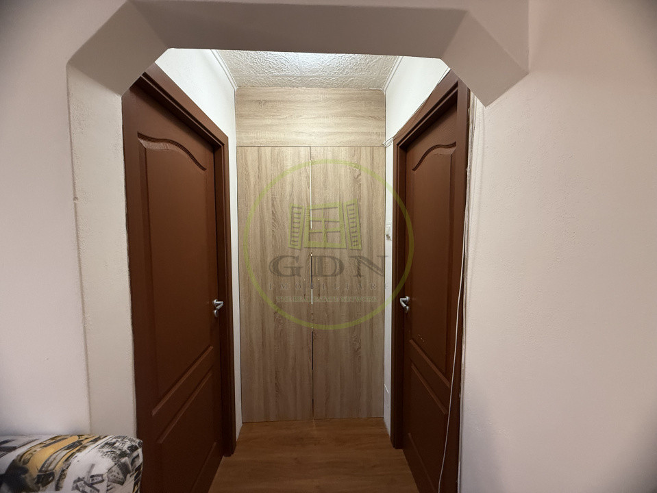 Apartament 3 camere, 49.75 mp, cartier Craiovița Nouă, zona Orizont 
