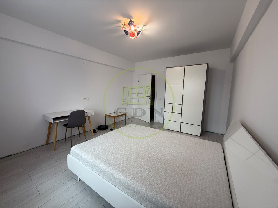 Apartament 3 camere, 126.50 mp, Centru, Zona Liceul CFR
