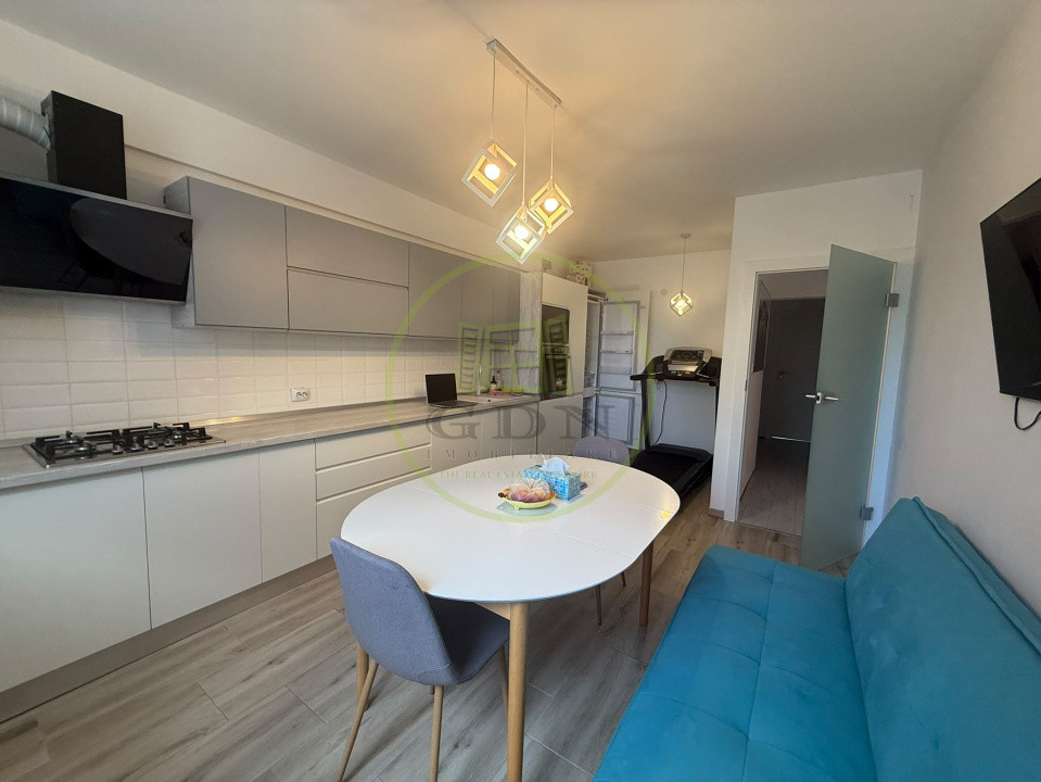 Apartament 3 camere, 126.50 mp, Centru, Zona Liceul CFR