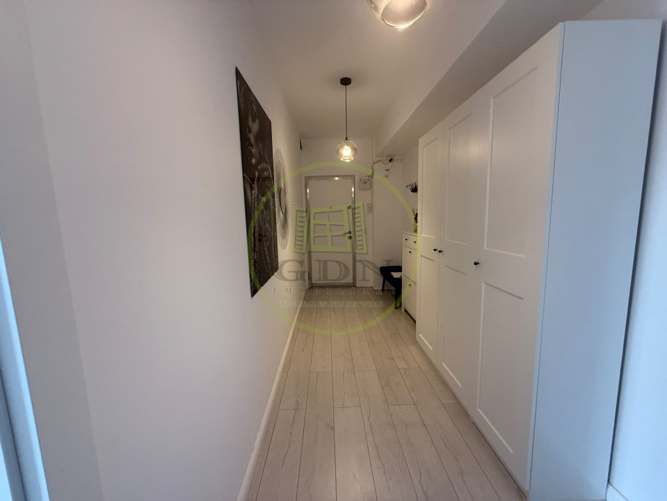 Apartament 3 camere, 126.50 mp, Centru, Zona Liceul CFR