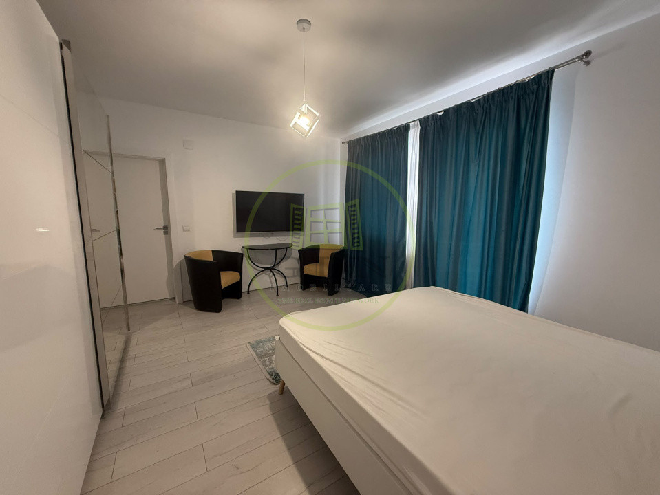 Apartament 3 camere, 126.5 mp, Centru, zona Liceul CFR