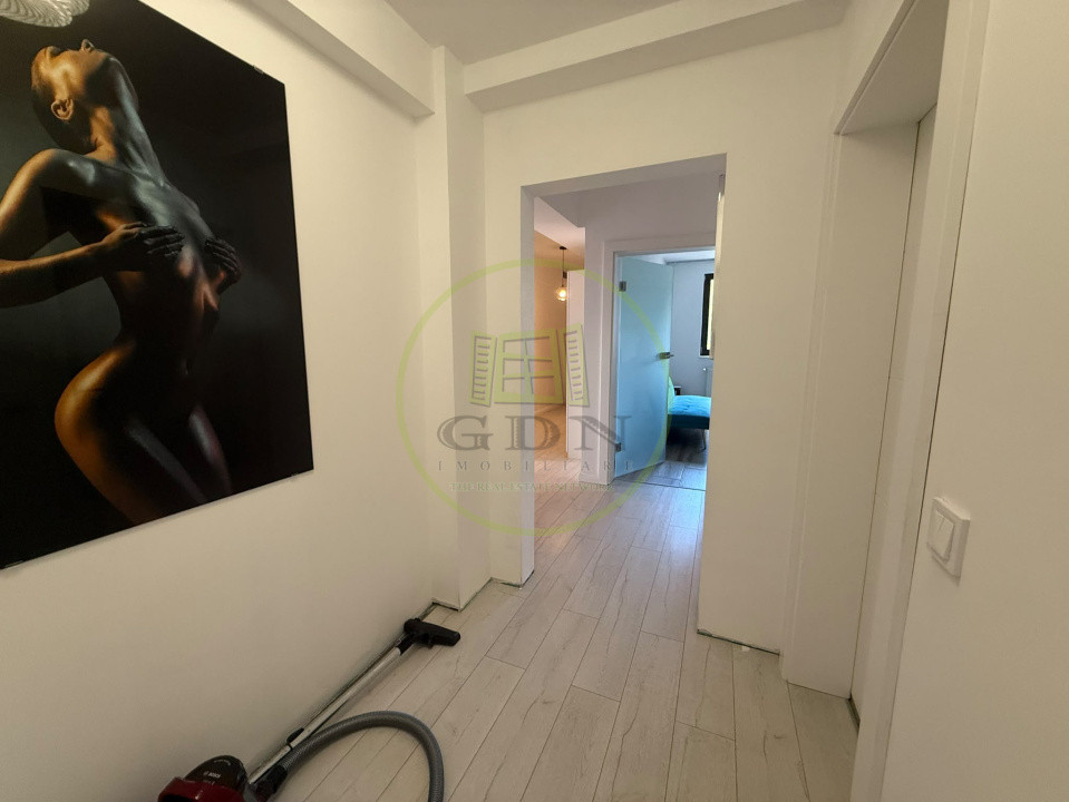 Apartament 3 camere, 126.5 mp, Centru, zona Liceul CFR