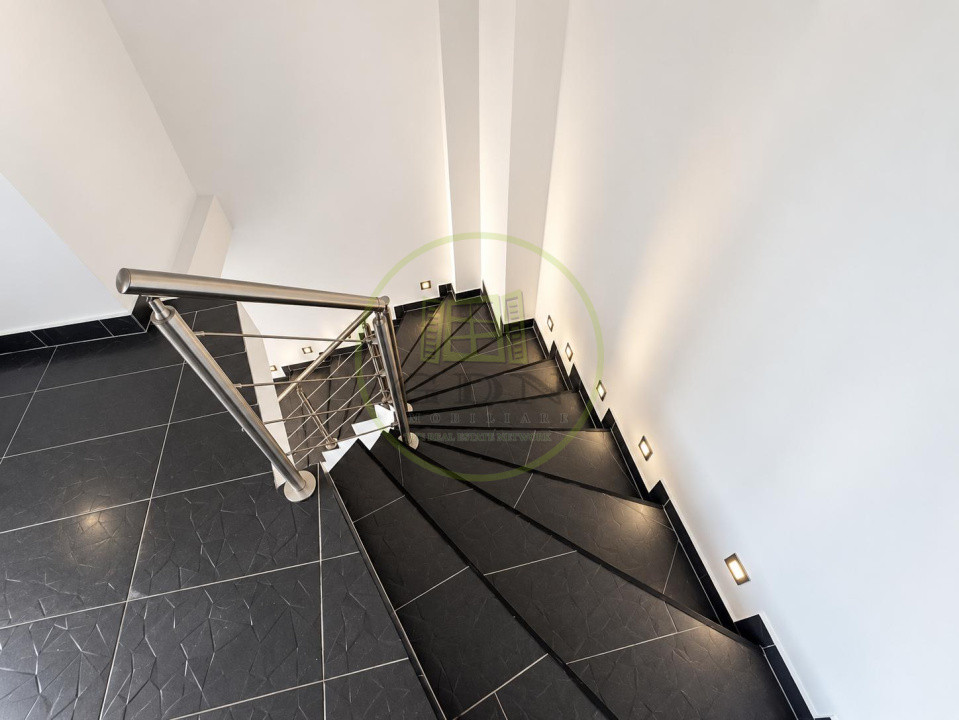 Spațiu birouri premium 200 mp | 2 niveluri | 2 terase panoramice | Bd. Unirii 45