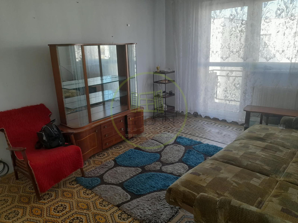 Apartament 3 camere de vanzare   strada  13 decembrie  Fagaras jud. Brasov