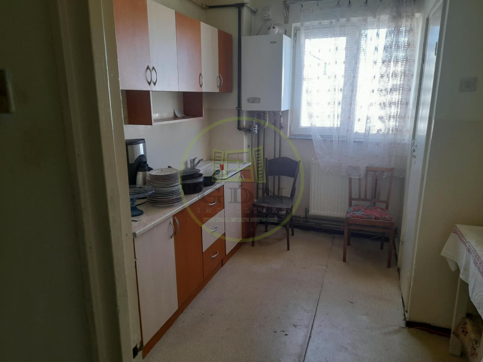 Apartament 3 camere de vanzare   strada  13 decembrie  Fagaras jud. Brasov