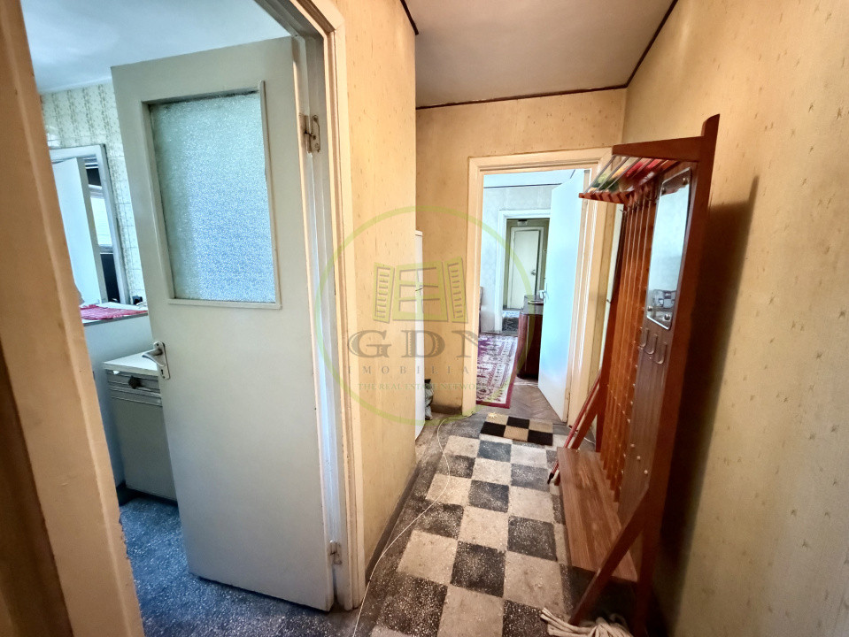 Apartament 3 camere, 81.1 mp, Centru, zona Ramada
