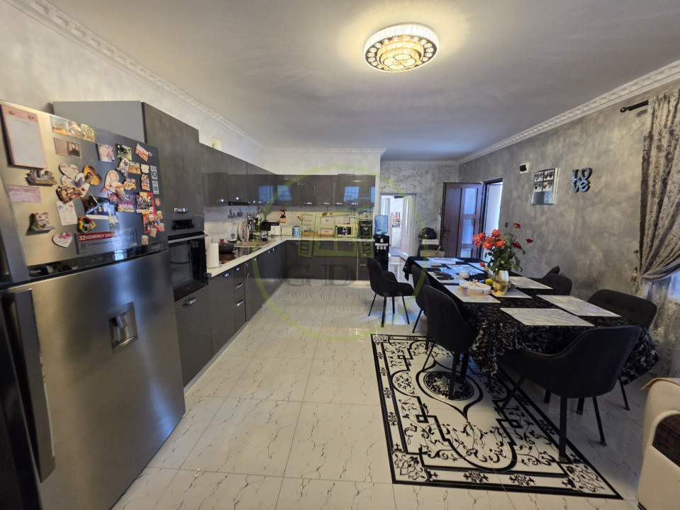 🏡 APARTAMENT LA CASĂ DE VÂNZARE – 70,2 MP UTILI + CURTE, Turnisor