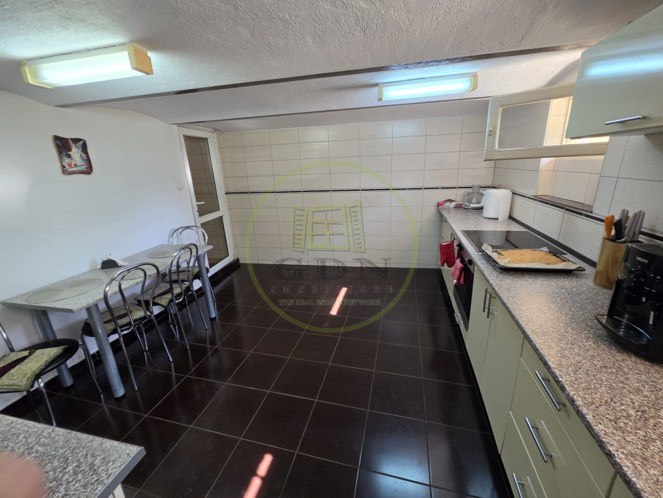 Casa de vanzare, Turnisor,2 corpuri, 140 mp utili, 290 curte comuna