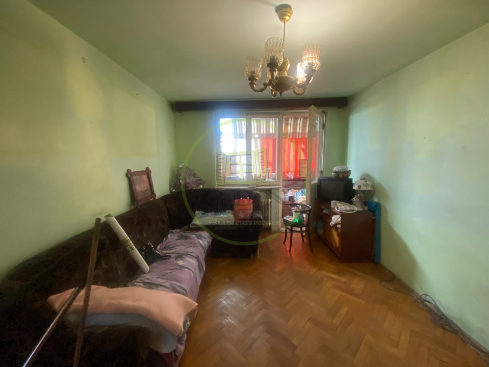 Apart.3 cam, decomandat, etaj 2, nerenovat, str Transilvaniei nr 1, Rogerius