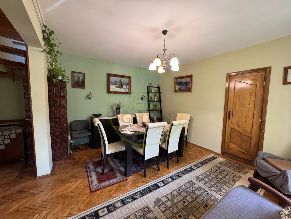 Ofertă de vânzare casă cu 5 camere+ garaj, zona P-Ța Cipariu