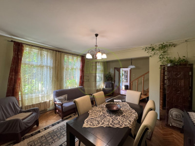 Ofertă de vânzare casă cu 5 camere+ garaj, zona P-Ța Cipariu