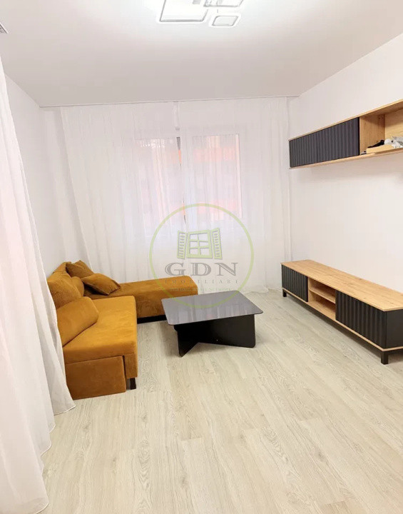 Inchiriere apartament 3 camere Grandis Residence Tractrul Brașov