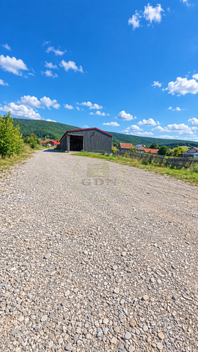 Vânzare teren extravilan cu specific industrial