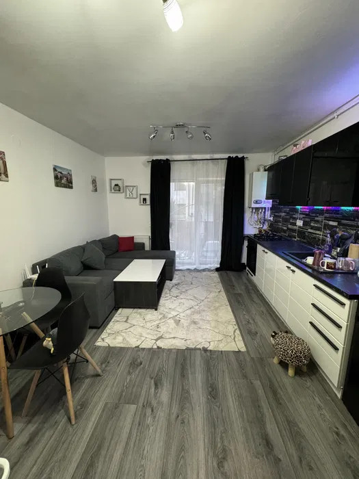 Apartament cu 2 camere 40 mp  și curte 130 mp în cartierul Arhitectilor 