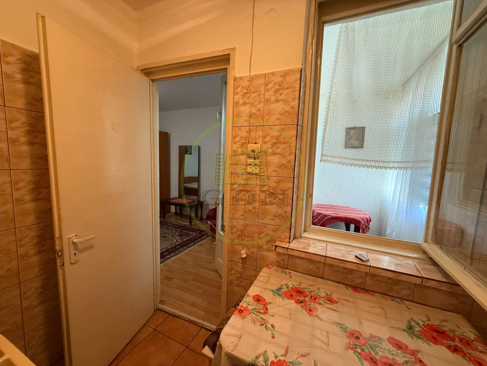 Garsoniera, semidecomandata, 31 mp, Cartier Brazda Lui Novac, Zona Baba Novac