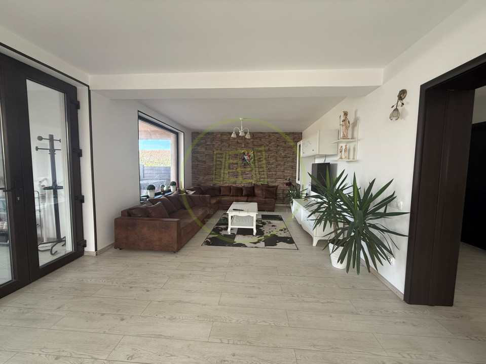 Casa, P+1+M, 360 mp, Ghercesti, zona Fabrica De Avioane 
