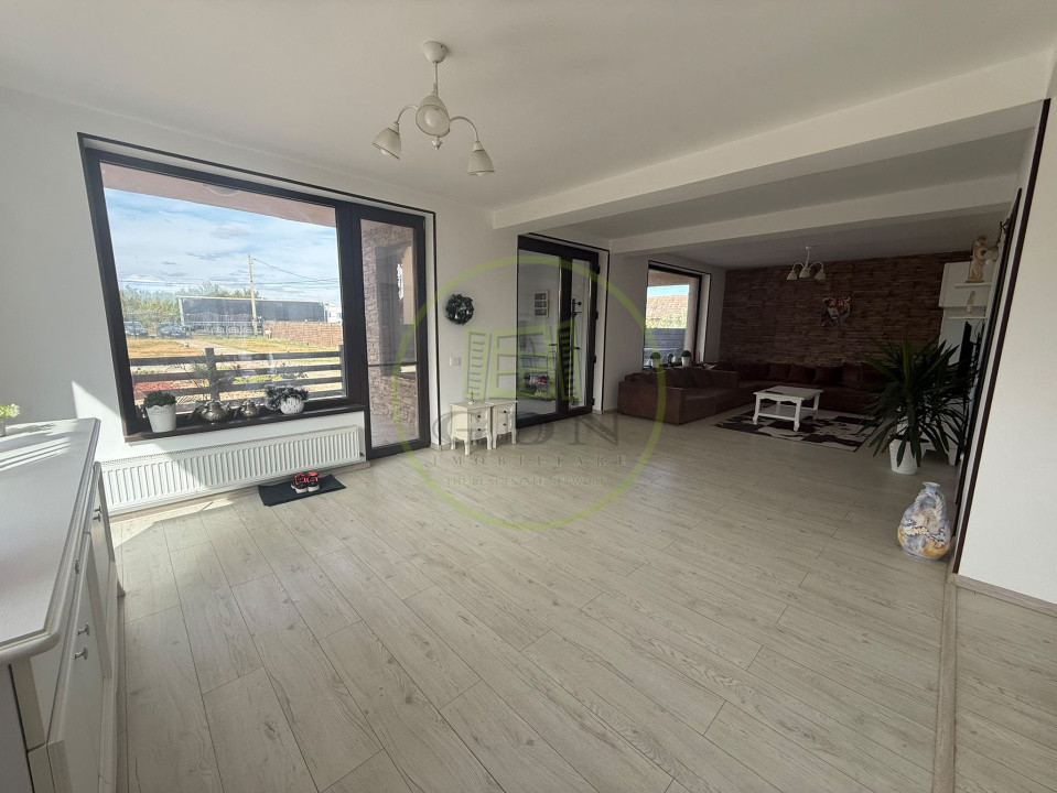 Casa, P+1+M, 360 mp, Ghercesti, zona Fabrica De Avioane 