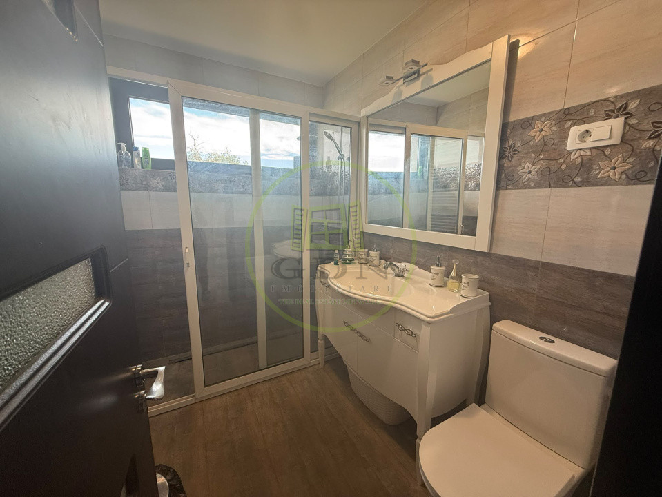 Casa, P+1+M, 360 mp, Ghercesti, zona Fabrica De Avioane 