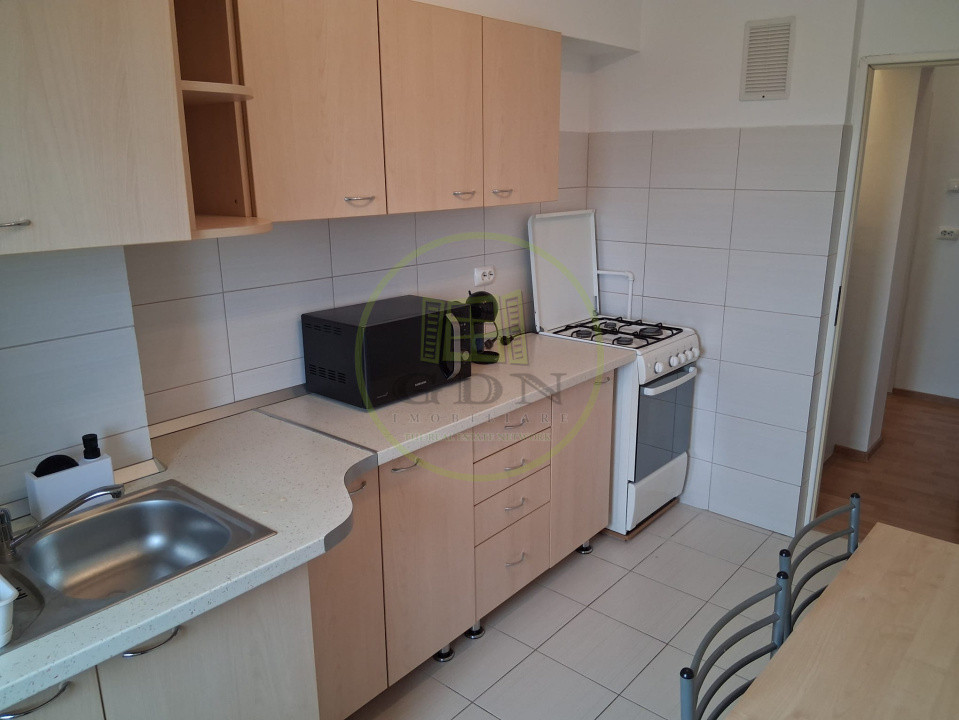 Închiriere apart. cu 2 camere, Zorilor zona UMF