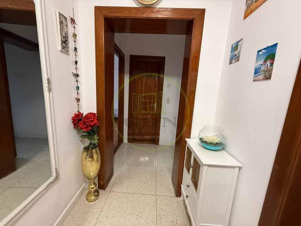Apartament 3 camere, 80 mp, Cartier Brazda Lui Novac, Zona Simplon