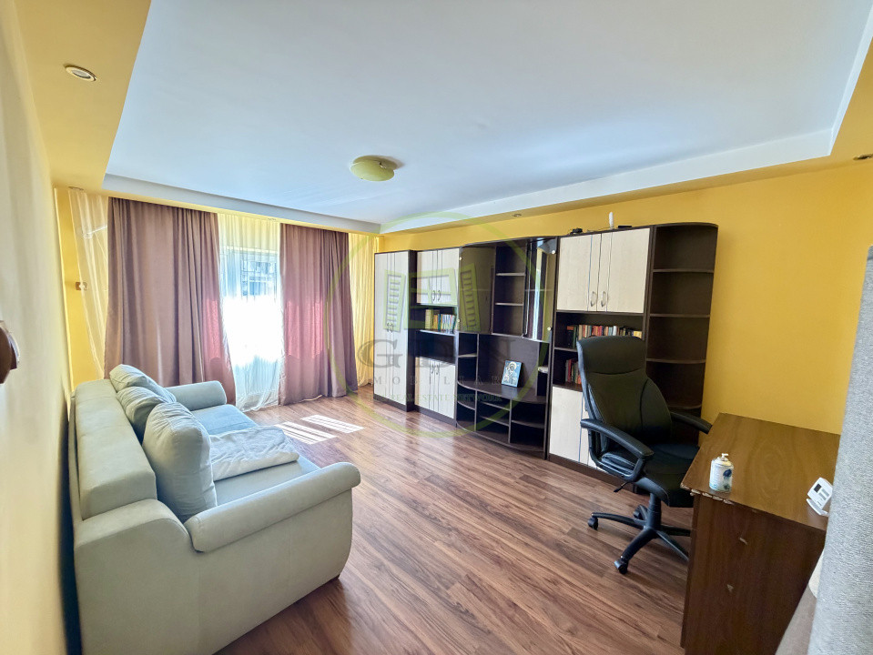 Apartament 2 camere, decomandat, 51.8 mp, cartier Rovine, zona Posta