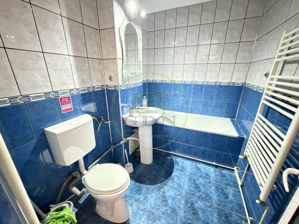Apartament 2 camere, decomandat, 51.8 mp, cartier Rovine, zona Posta