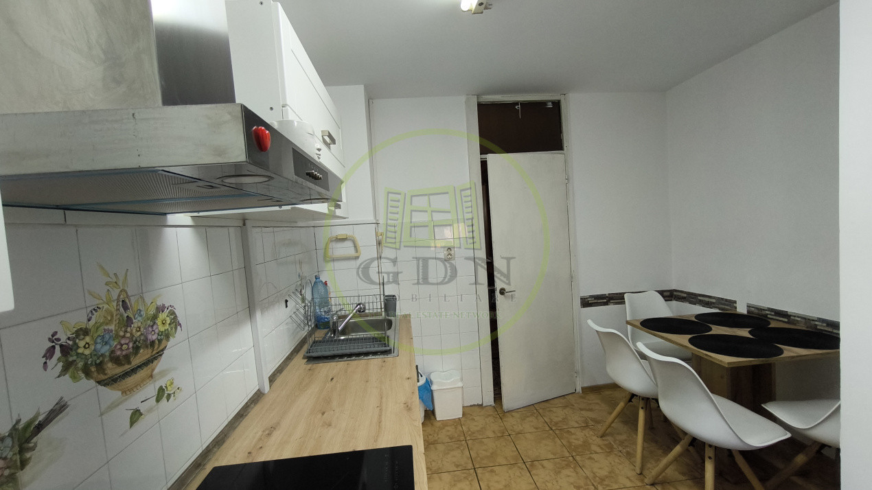 Închiriere apartament cu 3 camere, decomandat, mobilat-utilat, Decebal