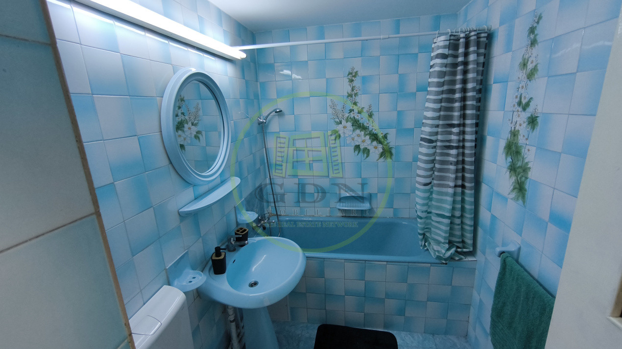 Închiriere apartament cu 3 camere, decomandat, mobilat-utilat, Decebal