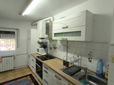 Închiriere apartament cu 3 camere, decomandat, mobilat-utilat, Decebal
