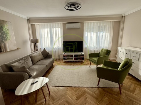 Apart. 4 camere, mobilat și utilat, central, Bloc Stea cu vedere spre Primărie 