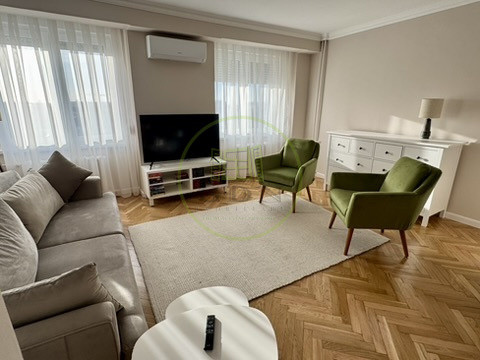 Apart. 4 camere, mobilat și utilat, central, Bloc Stea cu vedere spre Primărie 