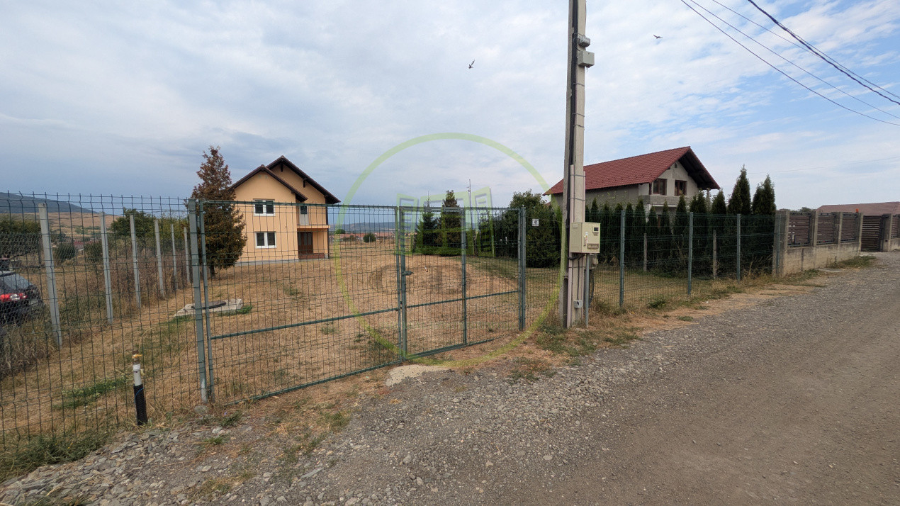 GURA RÂULUI | CASĂ PE 3.046 MP, CU O PRIVELIȘTE DIFERITĂ LA FIECARE FEREASTRĂ