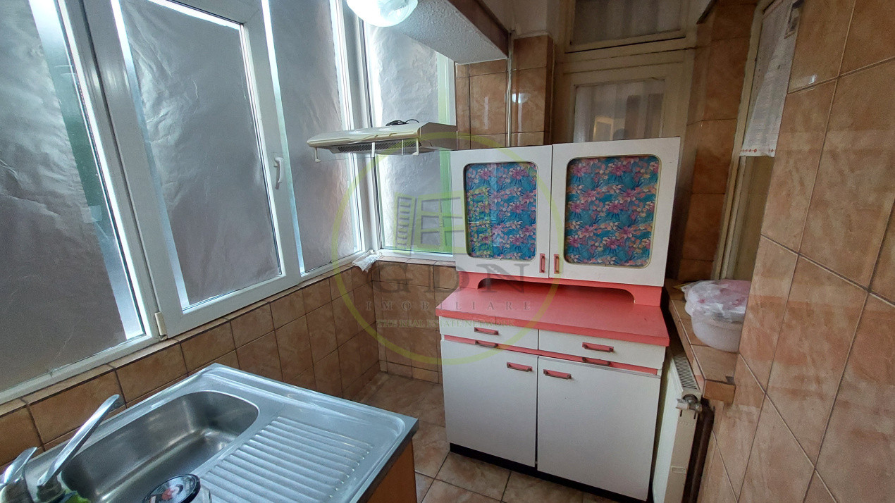 Apartament 2 camere decomandat, etajul 1, George Enescu, zona Liceul de Chimie