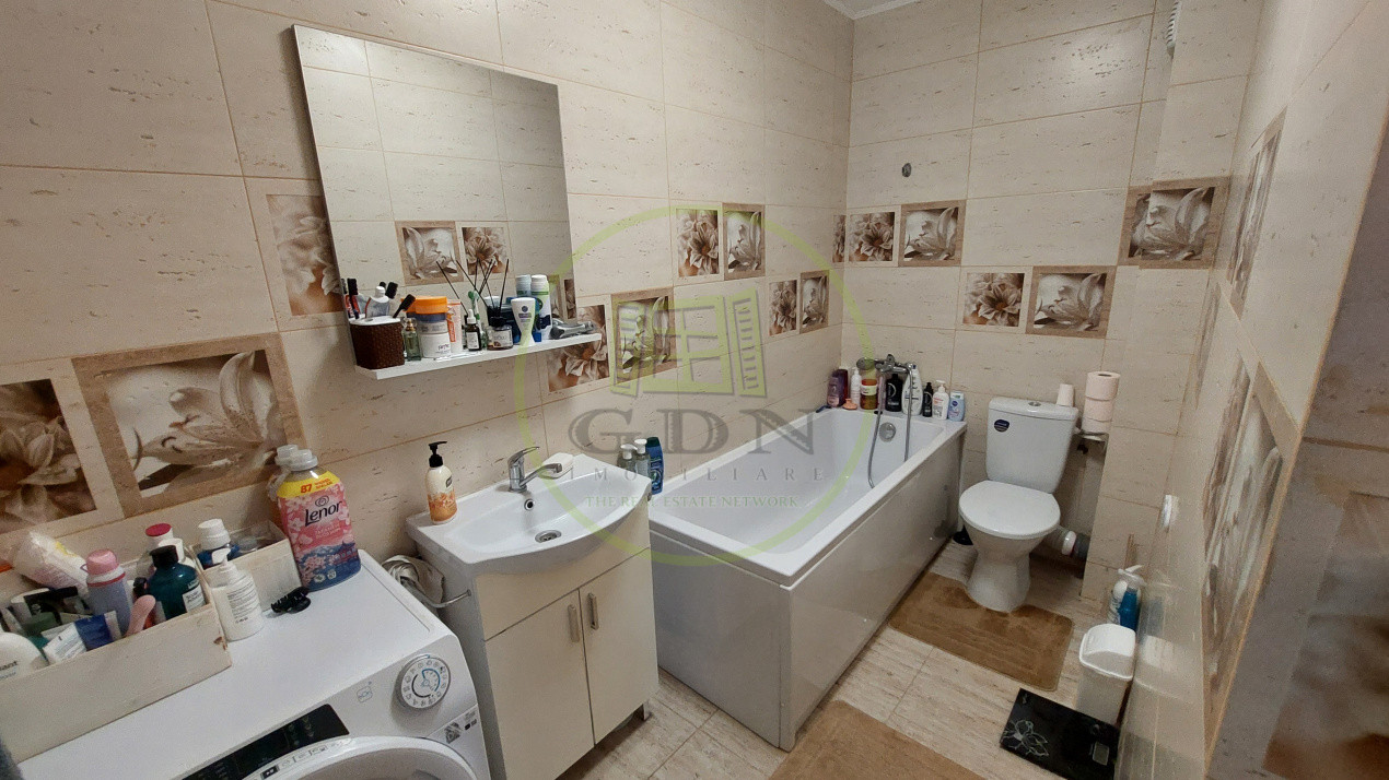 Apartament 3 camere open-space, etajul 2, 1 Mai, zona Serviciul de Ambulanta